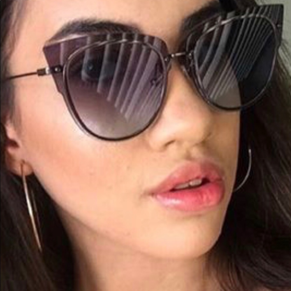 ** Brand new** Demi Lovato Diff Sunglasses